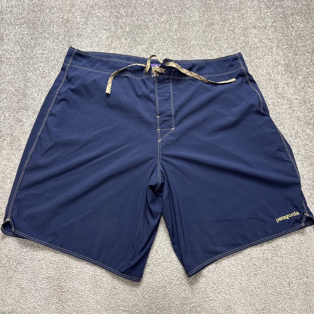 Patagonia Men's 38 Board Shorts Swim Trunks Navy Blue